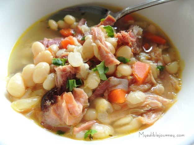 Hearty White Bean and Ham Soup