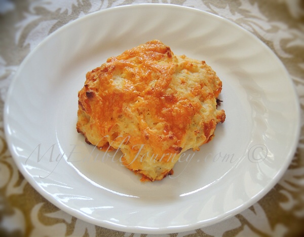Savoury Apple Cheddar Biscuit | My Edible Journey